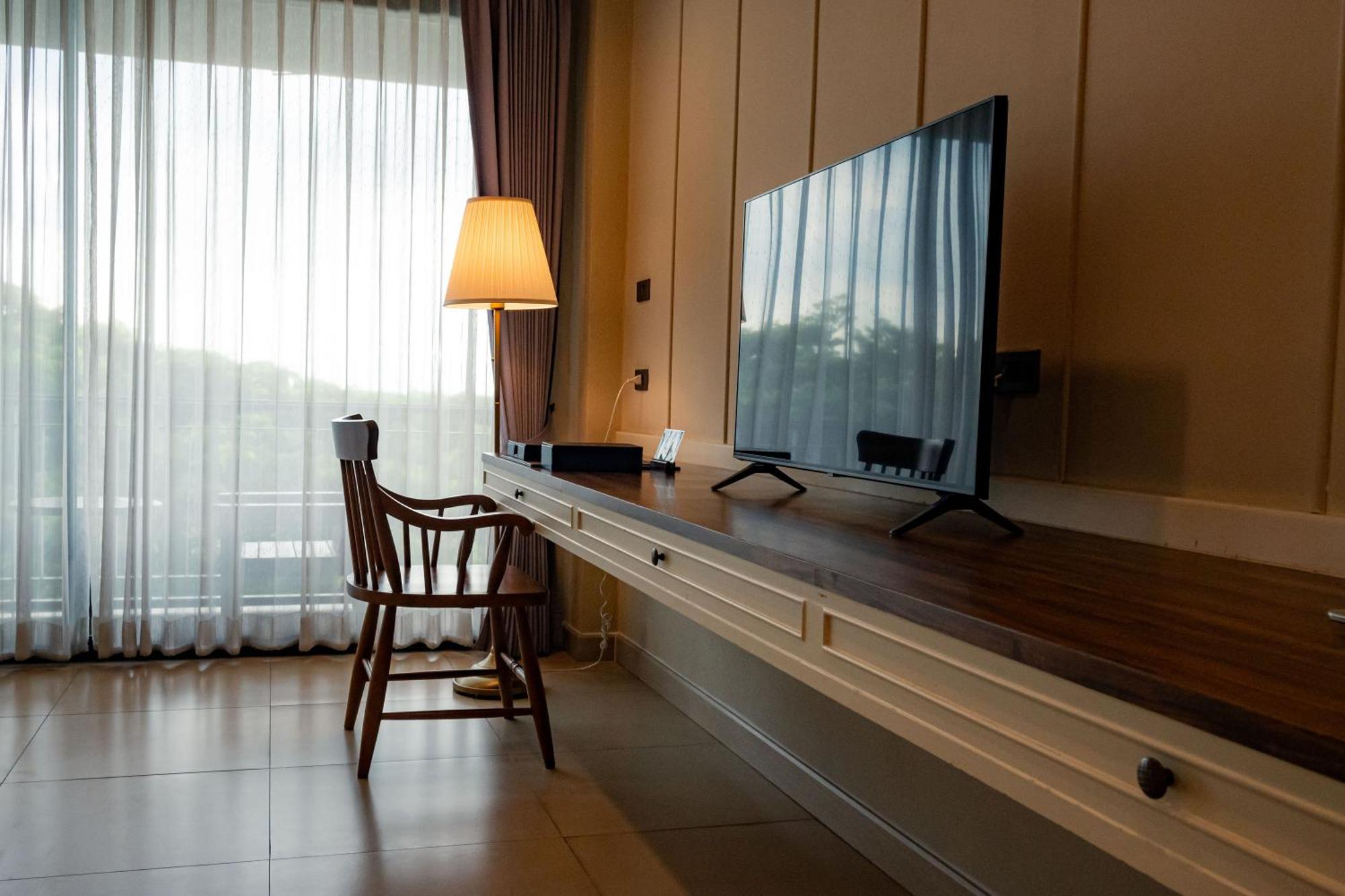 The Cavalli Casa Resort Ayutthaya Extérieur photo