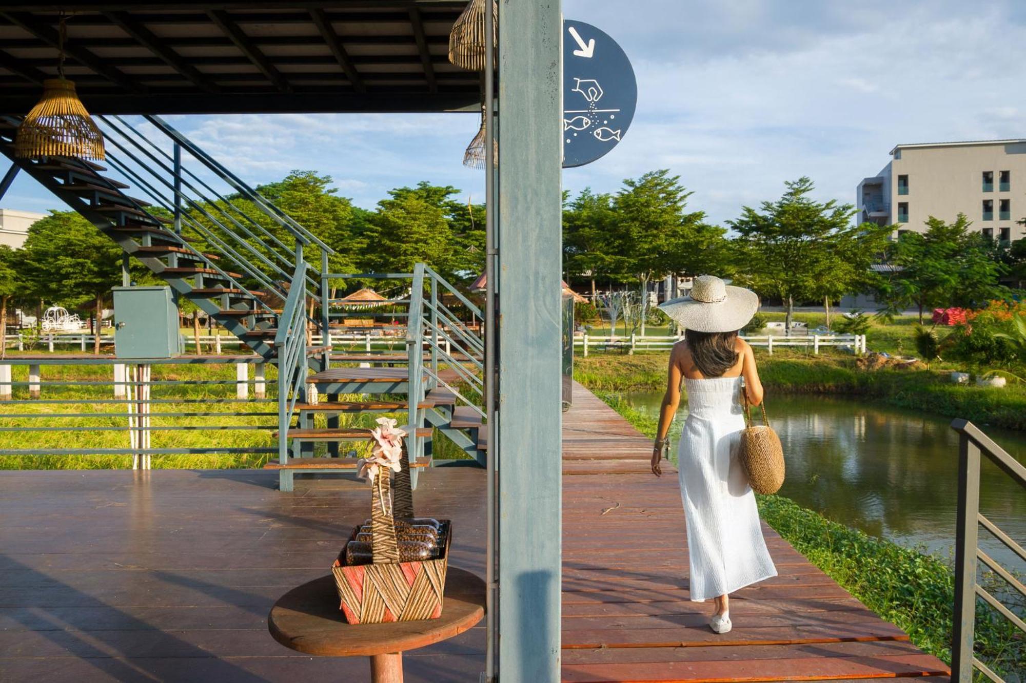 The Cavalli Casa Resort Ayutthaya Extérieur photo